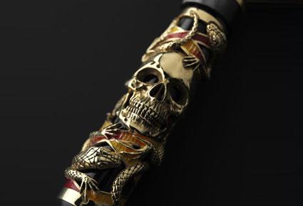 سيلفيستر ستالون يصمم قلم بـ5 آلاف دولار